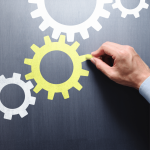 Ottimizzazione processi Icona ottimizzazione processi. Definiamo gli strumenti e le azioni da intraprendere per migliorare le diverse fasi della produzione.